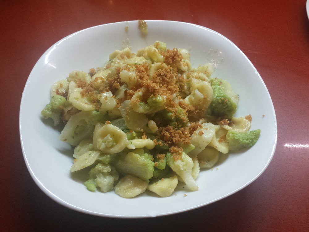 orecchiette e cime di rape o broccoli